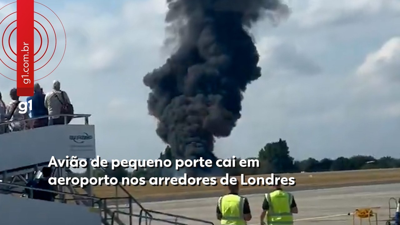 Quatro morrem em queda de avião de pequeno Londres